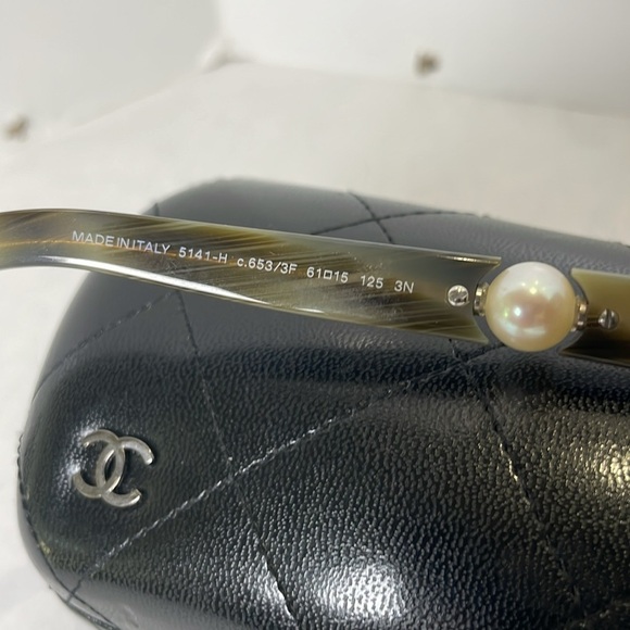 CHANEL COLLECTION PERLE SUNGLASSES
MADE IN ITALY POLARIZED 
LIMITED EDITION main image 7